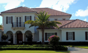 Read more about the article Vero Beach HOA Guidelines: Choosing Shutters That Meet Community Standards