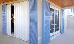 Read more about the article The Ultimate Guide to Hurricane Shutters in Vero Beach
