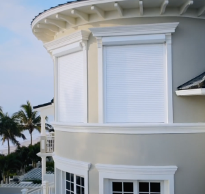 Read more about the article Different Types of Hurricane Shutters Explained: Pros & Cons for Florida Homeowners